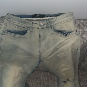 Men’s blue jeans